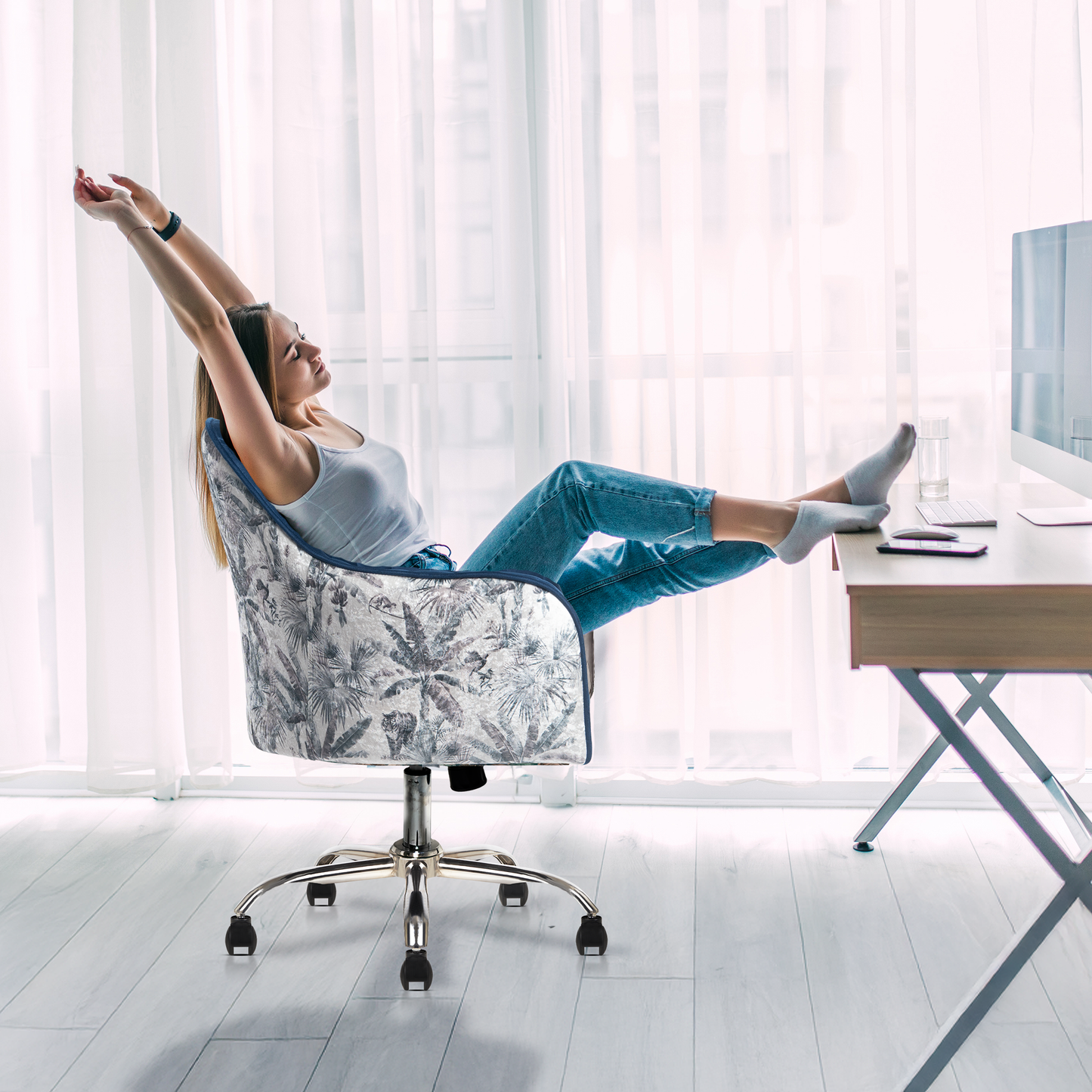 Sherni Accent Chair For Office - Adjustable Height, Tilt Lock, 360° Swivel, Heavy Duty Metal Base (Sapphire Blue)